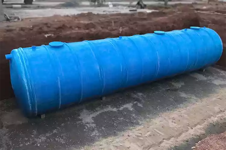 Ёмкости объемом 190 м³ из стеклопластика